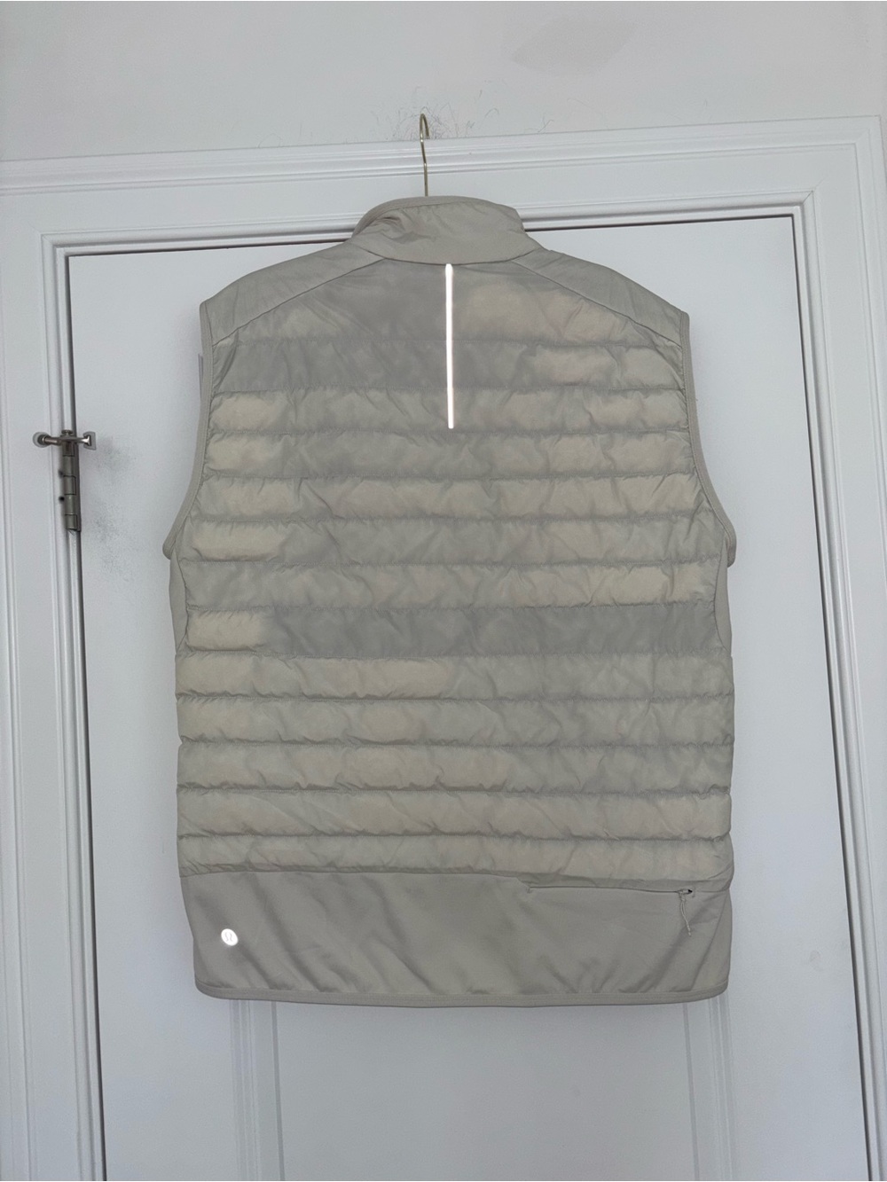 Lululemon Men's Lightweight Quilted Vest - Cream - Picture 7 of 7